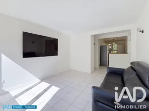Apartment in Yerres (91330)