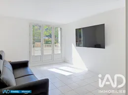 Apartment in Yerres (91330)