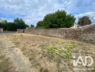 Building plot in Les Herbiers (85500)