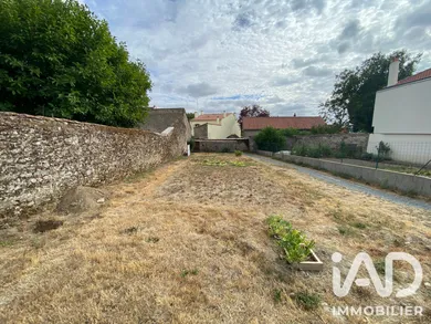Building plot in Les Herbiers (85500)