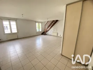 Duplex in Évron (53600)