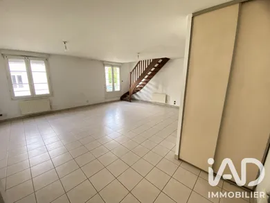 Duplex in Évron (53600)