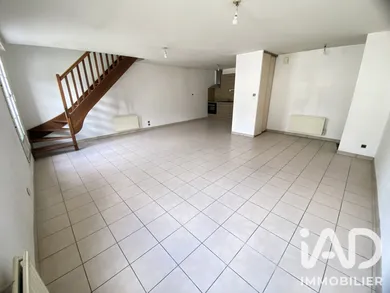 Duplex in Évron (53600)