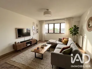 Apartment in Melun (77000)
