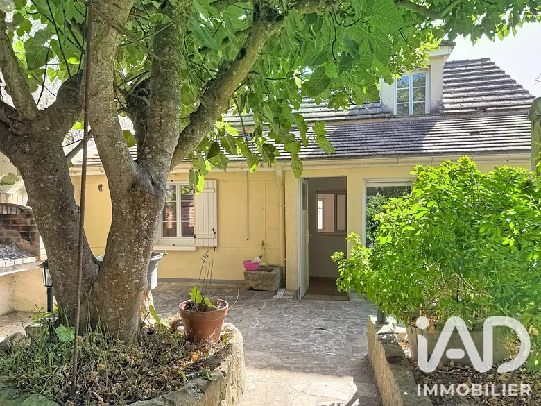 Maison 5 pièces 106 m² · à Valence-en-Brie · 106 m² · 235 000 €