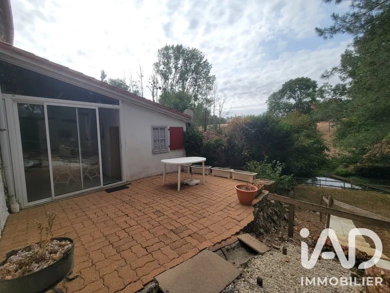 Maison 3 pièces 1 m² · à Bazoges-en-Pareds · 1 m² · 38 000 €