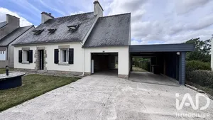 Traditional house in Pleyben (29190)
