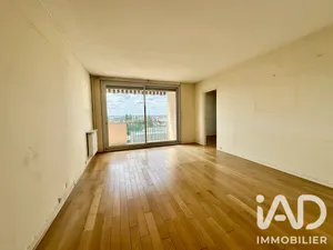 Apartment in Colombes (92700)