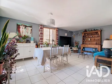 Triplex à Sarrians (84260)