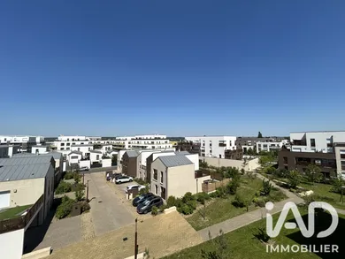 Apartment in Saint-Cyr-l'École (78210)