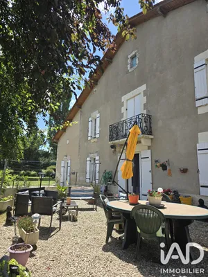 Maison de campagne à Pineuilh (33220)