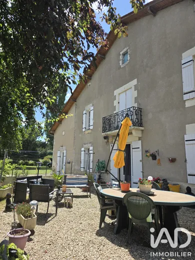 Maison de campagne à Pineuilh (33220)