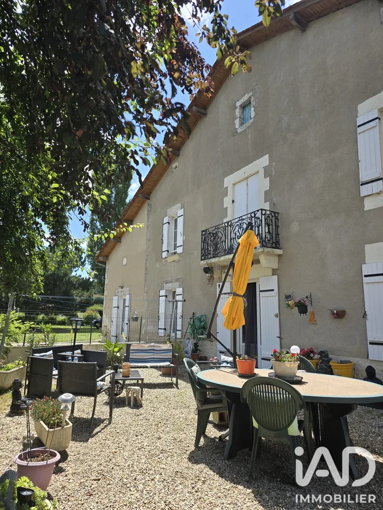 Maison 5 pièces 167 m² · à Pineuilh · 167 m² · 181 000 €
