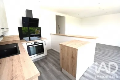 Appartement à Bruyères-le-Châtel (91680)