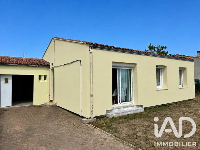 Maison 3 pièces 78 m² · à Saint-Savinien · 78 m² · 158 500 €