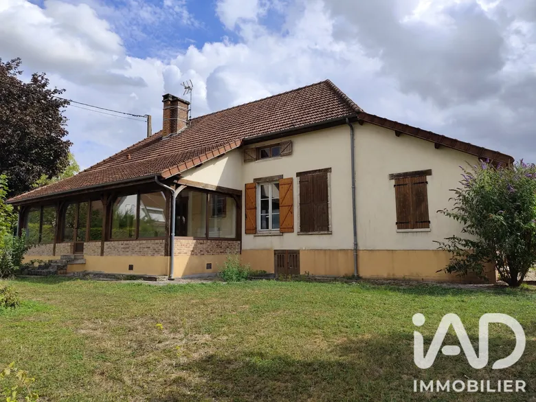 Maison 7 pièces 204 m² · à Arcis-sur-Aube · 204 m² · 264 000 €