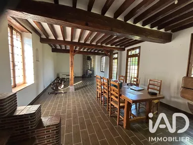 Maison de campagne à Arces-Dilo (89320)
