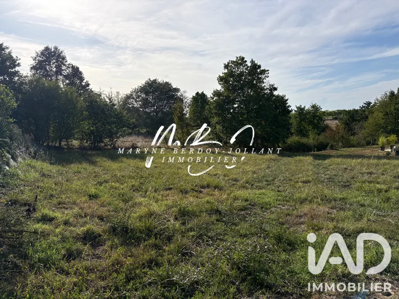 Terrain 513 m² · à Moirax · 56 000 €