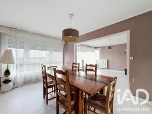 Apartment in Évry (91000)