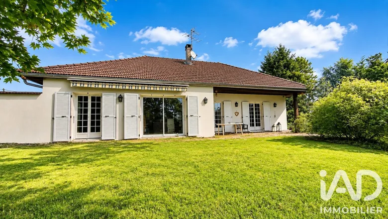 Maison 5 pièces 113 m² · à Saint-André-le-Gaz · 113 m² · 299 000 €