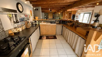 House in Bains (43370)
