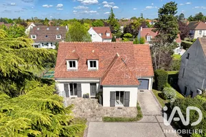 Traditional house in Croissy-sur-Seine (78290)