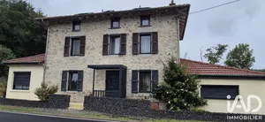 Maison de village à Laroquebrou (15150)