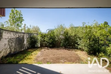 Apartment in Parempuyre (33290)