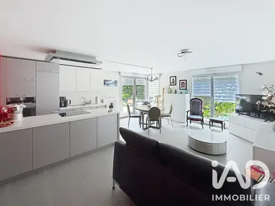 Apartment in Palaiseau (91120)