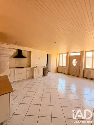 House in Rolampont (52260)