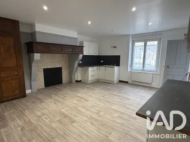 Maison de village à Jametz (55600)