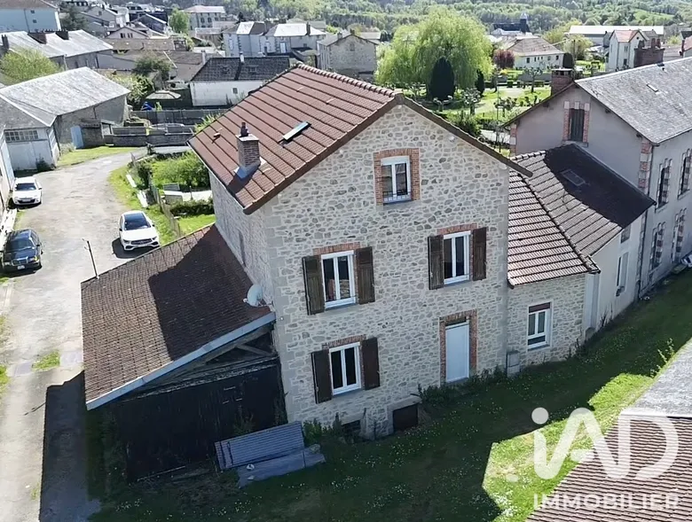 Maison 8 pièces 193 m² · à Châteauponsac · 193 m² · 149 990 €