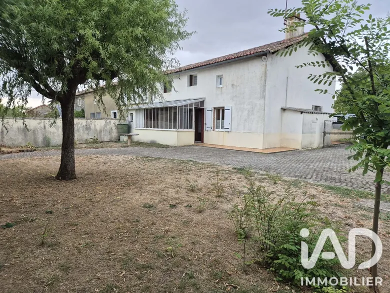 Maison 4 pièces 89 m² · à Chaunay · 89 m² · 90 000 €