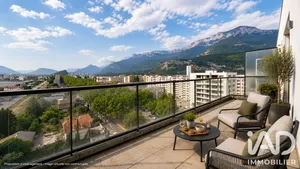 Apartment in Échirolles (38130)