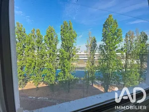 Apartment in Les Pavillons-sous-Bois (93320)