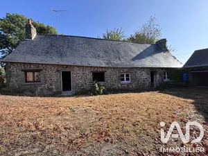Maison de campagne à Oisseau (53300)