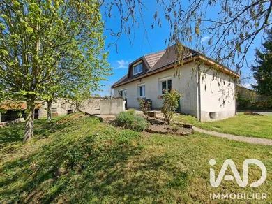 House in Sainte-Maure-de-Touraine (37800)