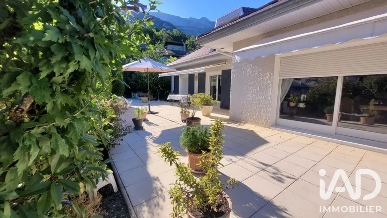 Maison 6 pièces 152 m² · à Claix · 151,7 m² · 795 000 €