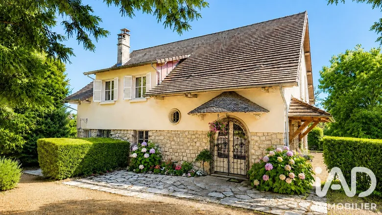 Maison 6 pièces 233 m² · à Louhans · 233 m² · 418 000 €