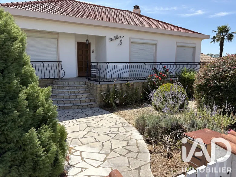 Maison 4 pièces 115 m² · à Saint-Michel-Chef-Chef · 115 m² · 373 000 €