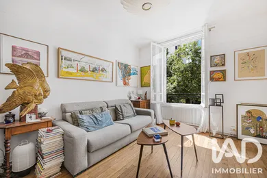 Apartment in Paris (75012)