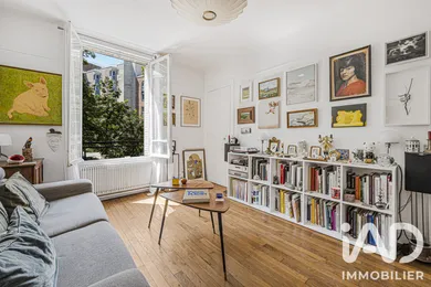 Apartment in Paris (75012)