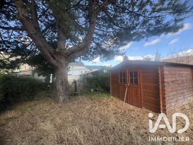 Townhouse in Thouars (79100)