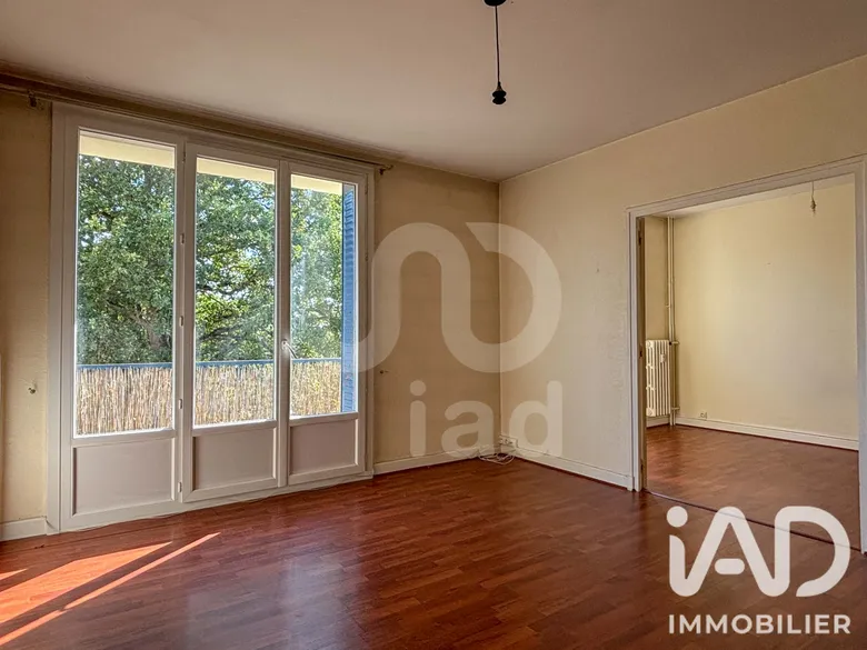 Appartement 3 pièces 66 m² · à Montluçon · 66 m² · 35 000 €