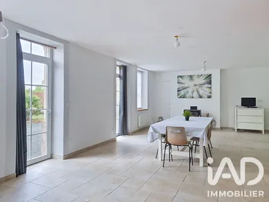 Maison de campagne à Ambillou (37340)