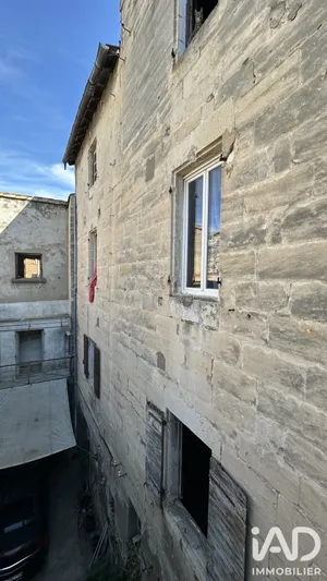 Townhouse in Beaucaire (30300)