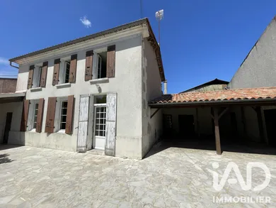 Maison à Chadenac (17800)