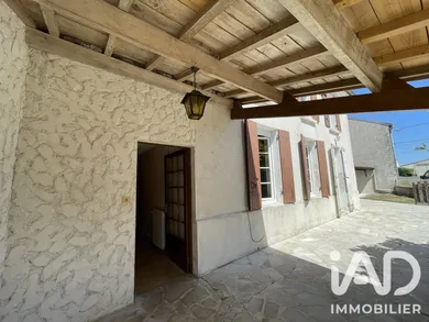 Maison à Chadenac (17800)