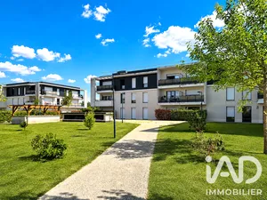 Apartment in Bussy-Saint-Georges (77600)