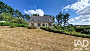 Maison traditionnelle à Plounévézel (29270)